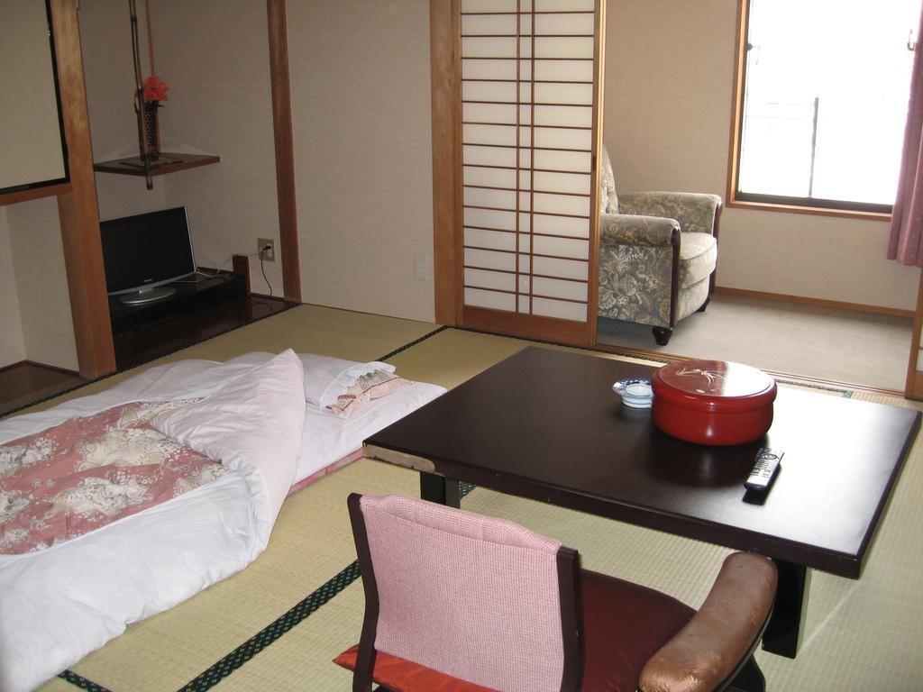 Nishichiba Hotel Wakoso Rom bilde